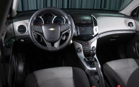 Chevrolet Cruze II, 2014 год, 648 070 рублей, 8 фотография