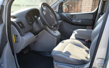 Hyundai Grand Starex Grand Starex I рестайлинг 2, 2017 год, 2 800 000 рублей, 11 фотография