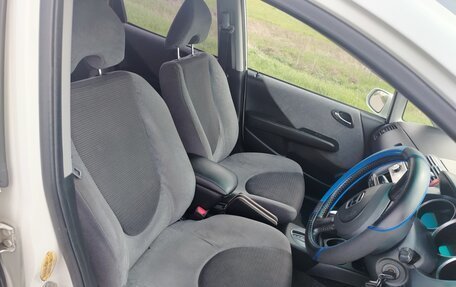 Honda Fit III, 2003 год, 320 000 рублей, 14 фотография