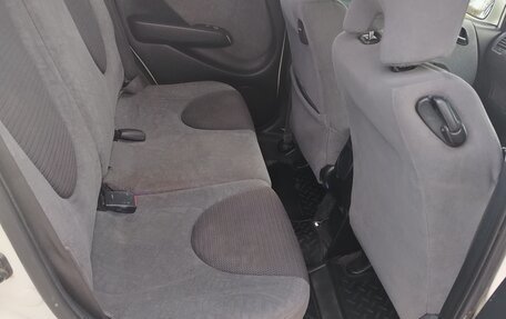 Honda Fit III, 2003 год, 320 000 рублей, 11 фотография