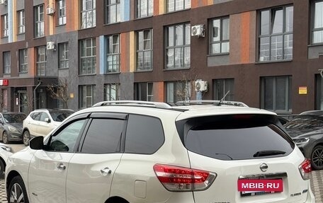 Nissan Pathfinder, 2013 год, 1 450 000 рублей, 4 фотография