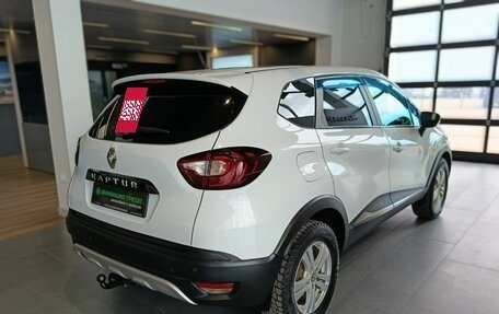 Renault Kaptur I рестайлинг, 2016 год, 999 000 рублей, 4 фотография