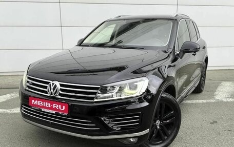 Volkswagen Touareg III, 2016 год, 2 360 000 рублей, 1 фотография