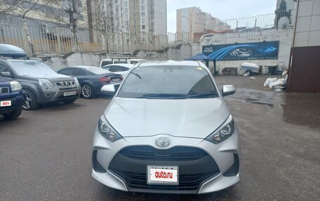 Toyota Yaris, 2021 год, 1 210 000 рублей, 7 фотография