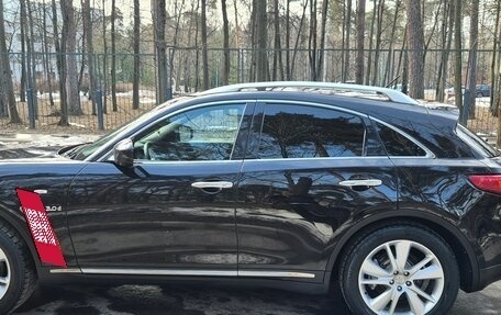 Infiniti QX70, 2013 год, 1 700 000 рублей, 6 фотография