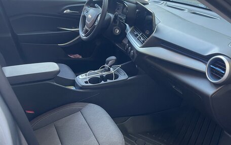 Chevrolet Trax, 2023 год, 2 180 000 рублей, 7 фотография