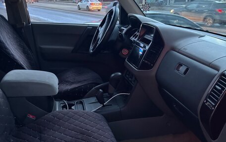 Mitsubishi Pajero III рестайлинг, 2000 год, 900 000 рублей, 18 фотография