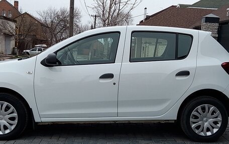 Renault Sandero II рестайлинг, 2019 год, 940 000 рублей, 3 фотография