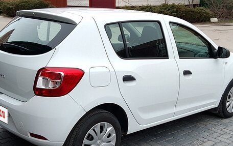 Renault Sandero II рестайлинг, 2019 год, 940 000 рублей, 7 фотография