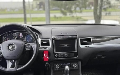 Volkswagen Touareg III, 2016 год, 2 360 000 рублей, 11 фотография