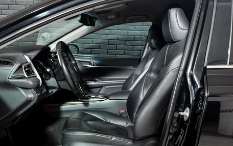 Toyota Camry, 2019 год, 2 850 000 рублей, 11 фотография