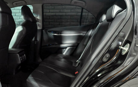 Toyota Camry, 2019 год, 2 850 000 рублей, 24 фотография