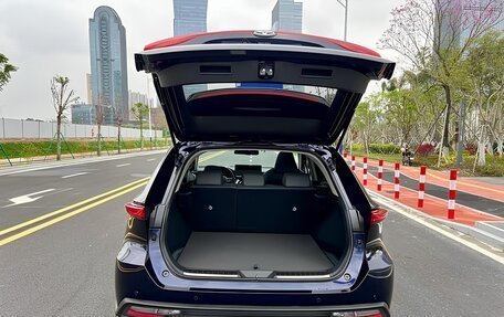 Toyota Harrier, 2022 год, 4 670 000 рублей, 5 фотография