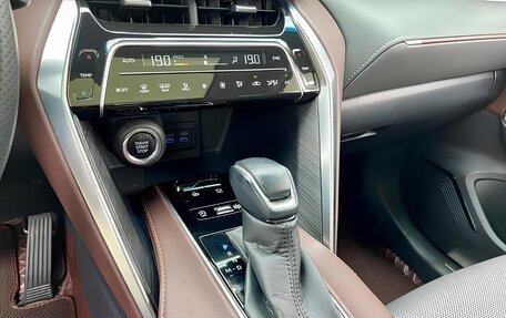 Toyota Harrier, 2022 год, 4 670 000 рублей, 13 фотография