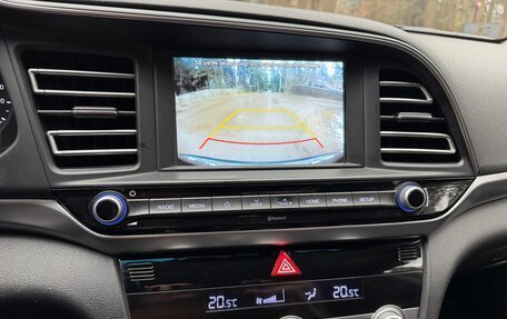 Hyundai Elantra VI рестайлинг, 2019 год, 1 650 000 рублей, 6 фотография