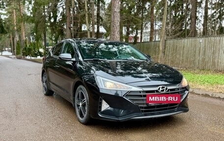 Hyundai Elantra VI рестайлинг, 2019 год, 1 650 000 рублей, 2 фотография
