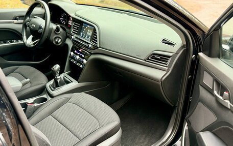 Hyundai Elantra VI рестайлинг, 2019 год, 1 650 000 рублей, 9 фотография