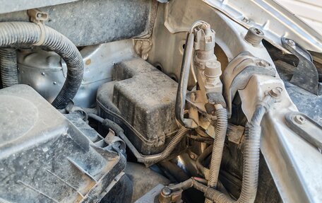 Toyota Noah III, 2003 год, 820 000 рублей, 17 фотография