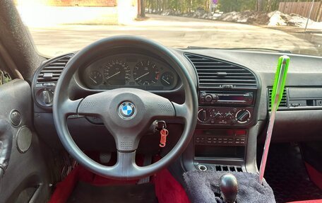 BMW 3 серия, 1994 год, 550 000 рублей, 24 фотография