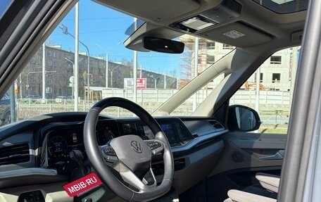 Volkswagen Multivan, 2022 год, 6 280 000 рублей, 5 фотография