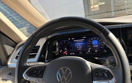 Volkswagen Multivan, 2022 год, 6 280 000 рублей, 17 фотография