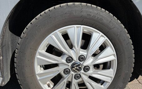 Volkswagen Multivan, 2022 год, 6 280 000 рублей, 22 фотография