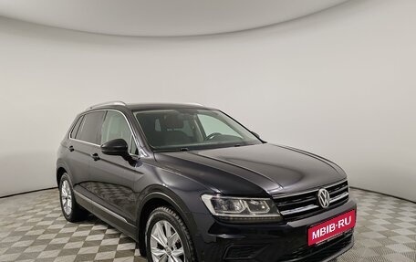Volkswagen Tiguan II, 2017 год, 1 849 000 рублей, 3 фотография