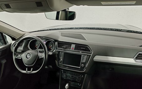 Volkswagen Tiguan II, 2017 год, 1 849 000 рублей, 11 фотография