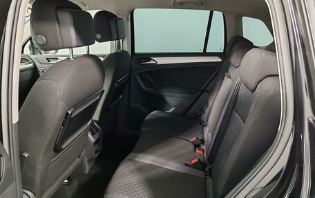 Volkswagen Tiguan II, 2017 год, 1 849 000 рублей, 12 фотография