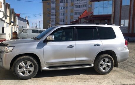 Toyota Land Cruiser 200, 2015 год, 6 550 000 рублей, 7 фотография