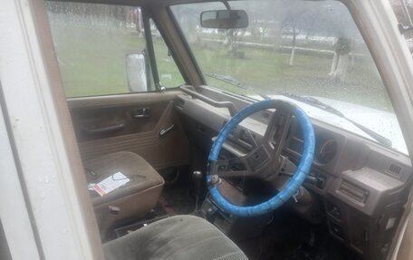 Mitsubishi Pajero III рестайлинг, 1987 год, 260 000 рублей, 2 фотография