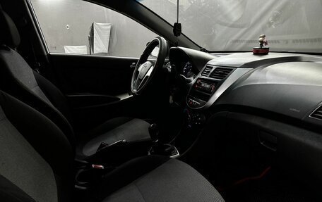 Hyundai Solaris II рестайлинг, 2013 год, 549 777 рублей, 11 фотография