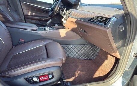 BMW 5 серия, 2018 год, 3 600 000 рублей, 8 фотография