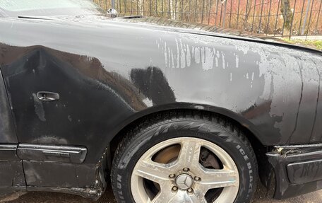 Mercedes-Benz E-Класс, 1996 год, 90 000 рублей, 12 фотография