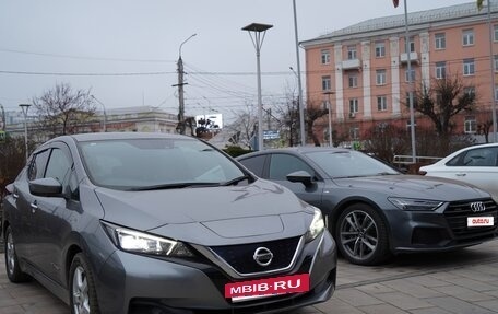 Nissan Leaf II, 2018 год, 1 480 000 рублей, 3 фотография