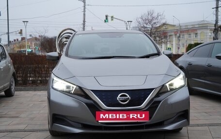 Nissan Leaf II, 2018 год, 1 480 000 рублей, 9 фотография