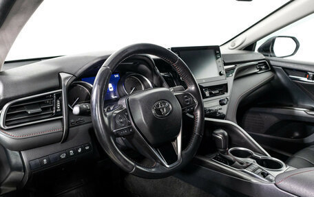 Toyota Camry, 2021 год, 3 349 700 рублей, 22 фотография