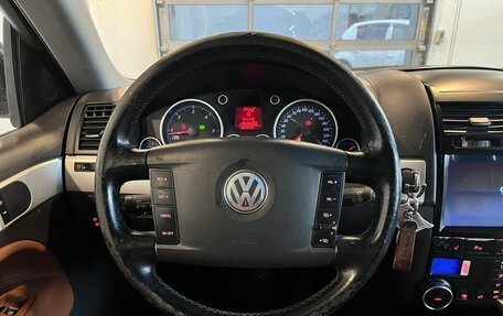 Volkswagen Touareg III, 2005 год, 697 000 рублей, 10 фотография