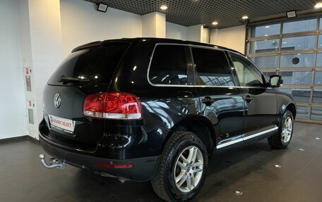 Volkswagen Touareg III, 2005 год, 697 000 рублей, 3 фотография