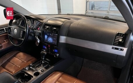 Volkswagen Touareg III, 2005 год, 697 000 рублей, 12 фотография