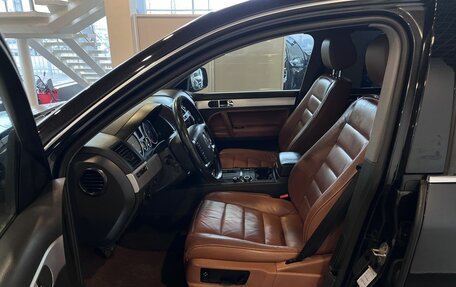 Volkswagen Touareg III, 2005 год, 697 000 рублей, 16 фотография