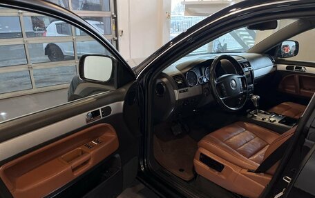 Volkswagen Touareg III, 2005 год, 697 000 рублей, 20 фотография