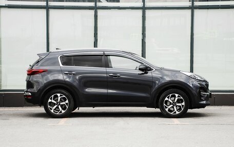 KIA Sportage IV рестайлинг, 2018 год, 2 049 000 рублей, 8 фотография