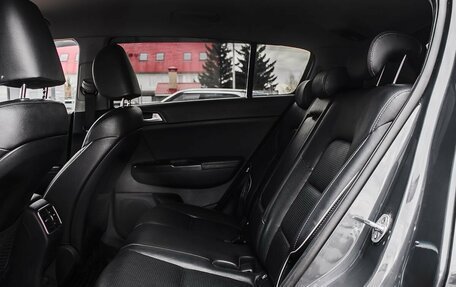 KIA Sportage IV рестайлинг, 2018 год, 2 049 000 рублей, 12 фотография