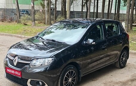 Renault Sandero II рестайлинг, 2016 год, 950 000 рублей, 1 фотография