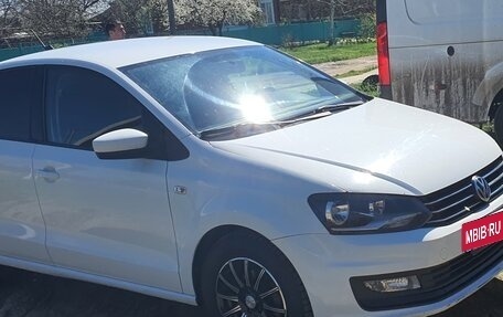 Volkswagen Polo VI (EU Market), 2017 год, 895 000 рублей, 1 фотография