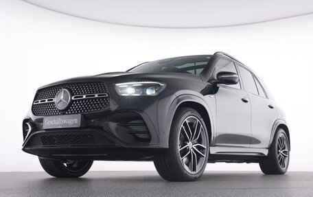 Mercedes-Benz GLE, 2025 год, 11 400 000 рублей, 2 фотография