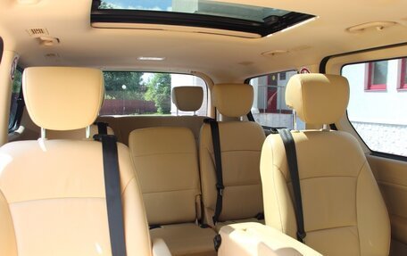 Hyundai Grand Starex Grand Starex I рестайлинг 2, 2017 год, 2 650 000 рублей, 7 фотография