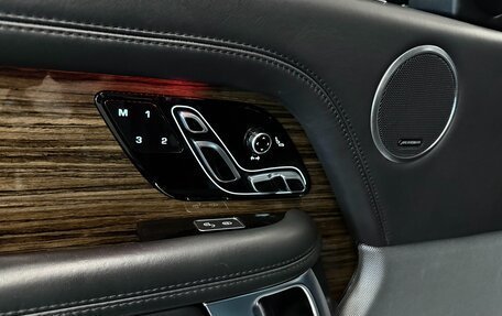 Land Rover Range Rover IV рестайлинг, 2018 год, 7 500 000 рублей, 17 фотография