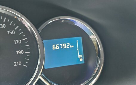 Renault Sandero II рестайлинг, 2016 год, 950 000 рублей, 4 фотография